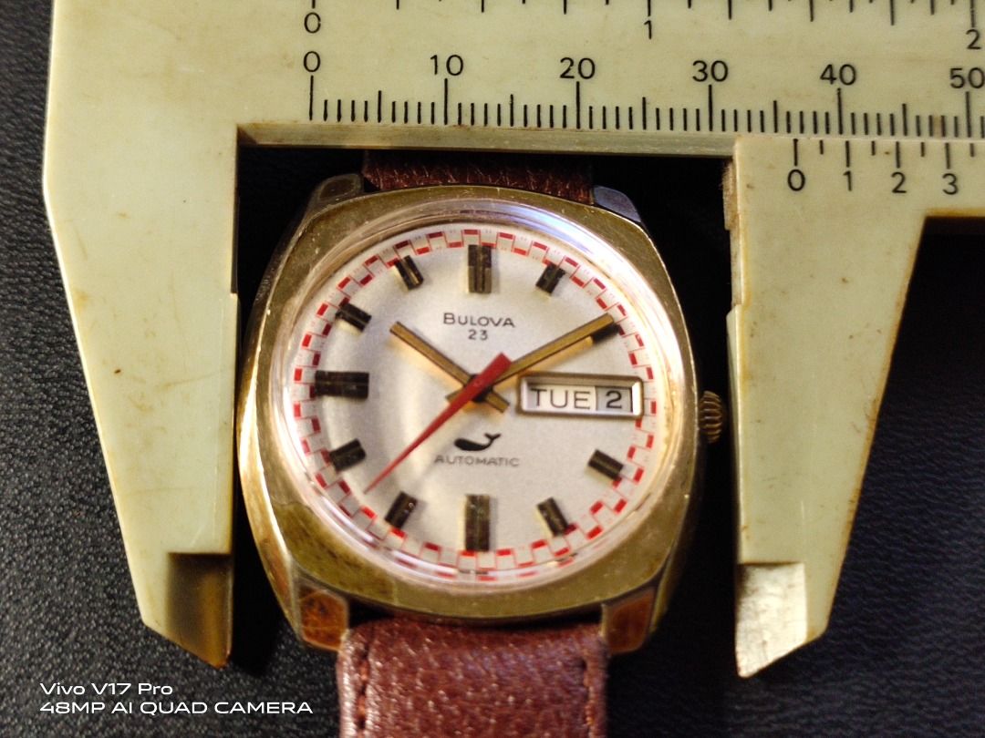 Vtg Bulova Auto 23 Jewels Gold Electroplate Bezel 10KT Rolled Gold Plate Back Watch