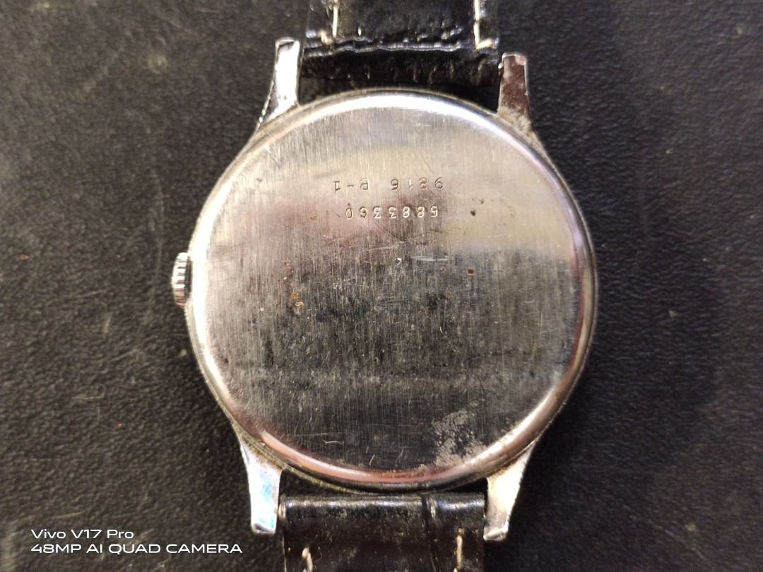 Doxa mechanical clearance watch