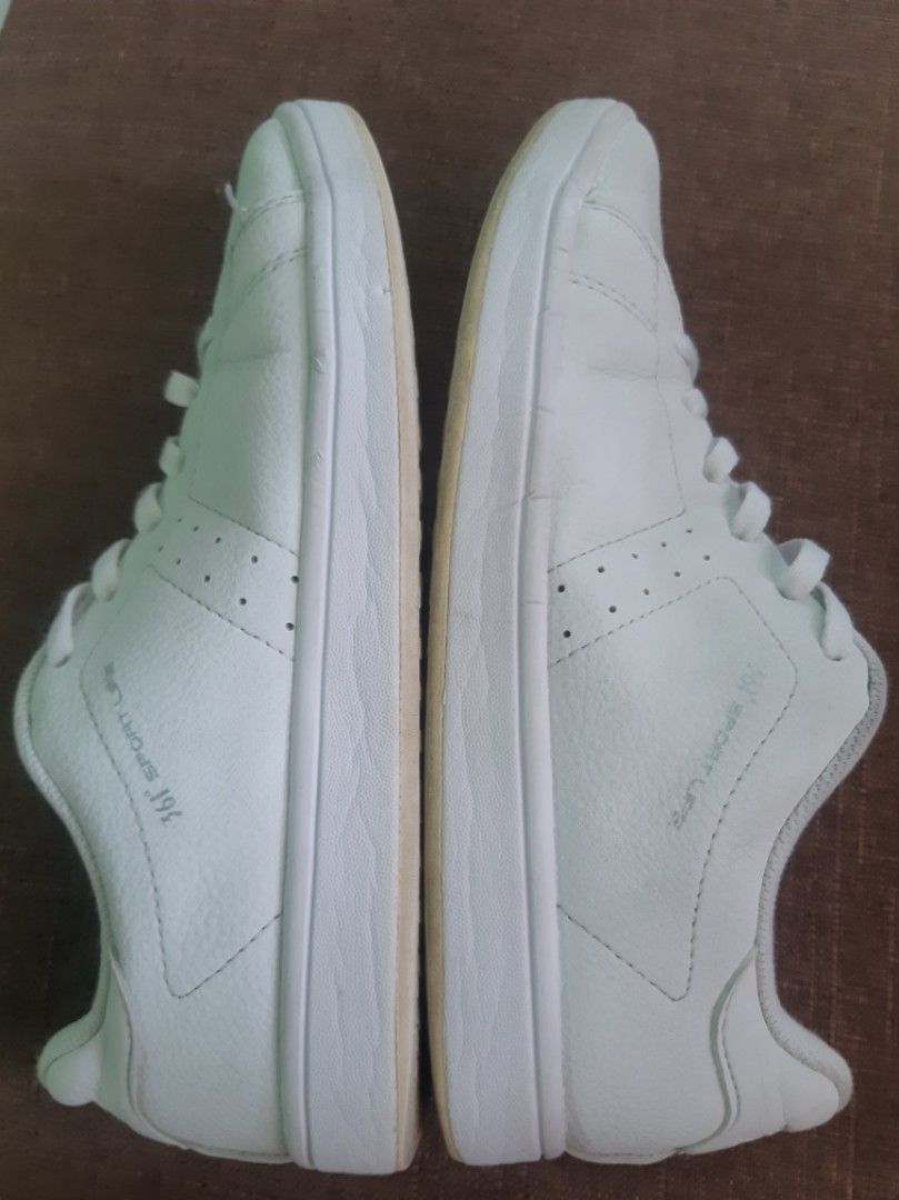 White Sneaker 361° Brand Super Lightweight (Category: Sneakers) located in Binan City. Submitted by prelovedwelloved (Listing ID 1258383394, Image 3). Description: 24cm fit to Size 7 Women Super Lightweight Excellent Condition With minimal drag.