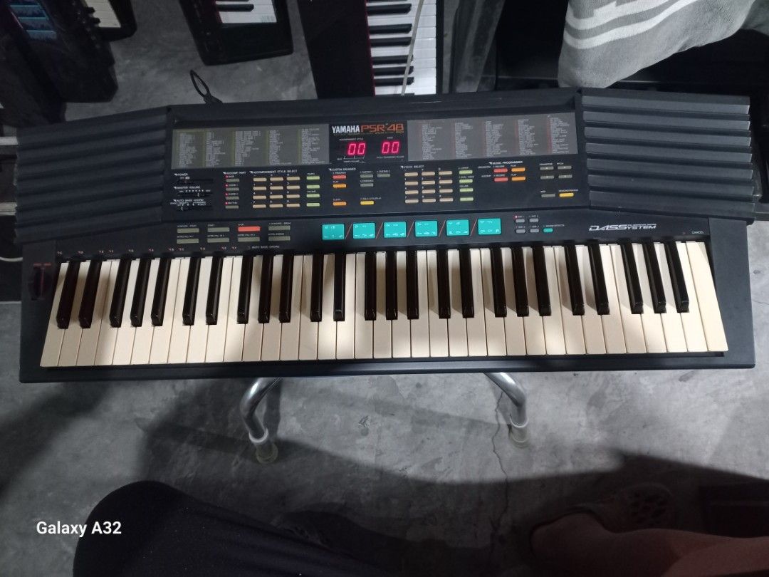 Yamaha PSR-48 Portable 61-Key Piano Keyboard, Hobbies & Toys, Music ...