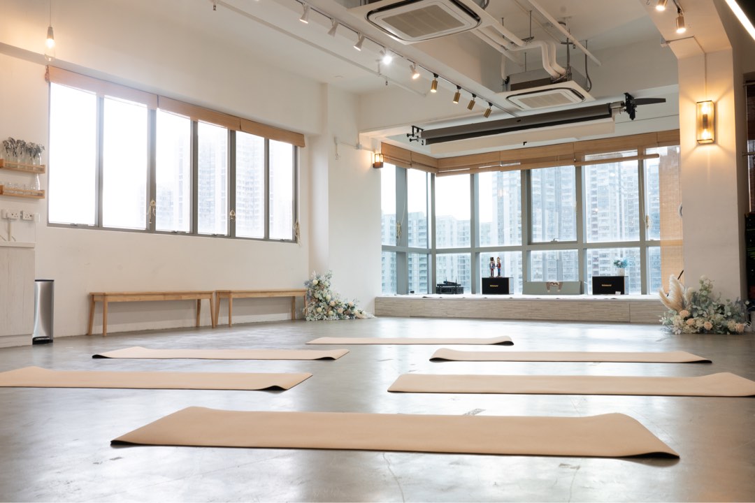 🧘🏻‍♀️15-20人場地 Yoga 瑜珈場地租用 正念 | 禪修 | 頌缽 | 冥想 | 共修| 瑜伽 | 商廈 多用途活動空間/鏡房/1300尺舒適空間 |62863125346433114
