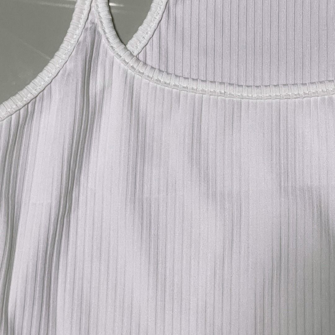 Invisible Strap Tank Top, Women's Fashion, Tops, Sleeveless on Carousell