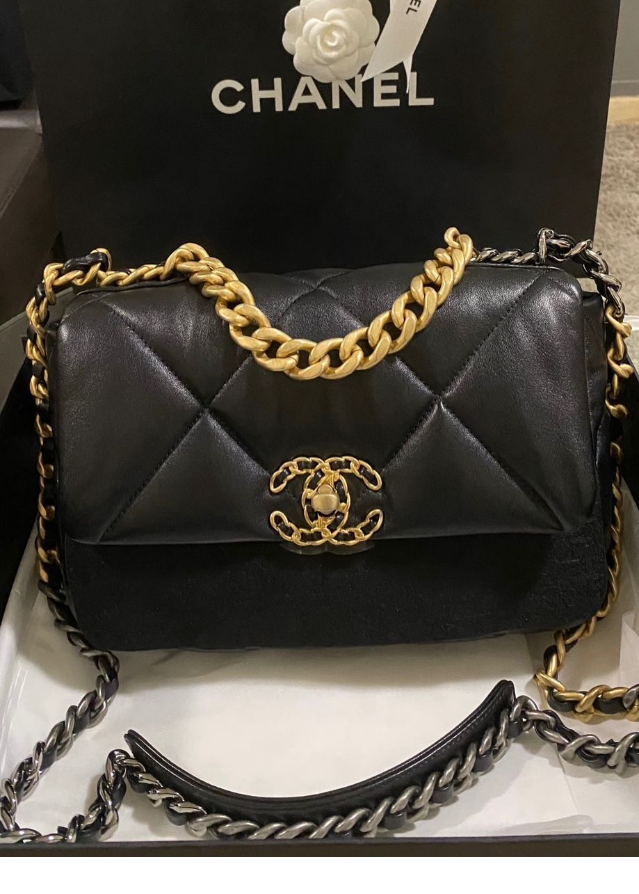 Chanel 19 bag used shop