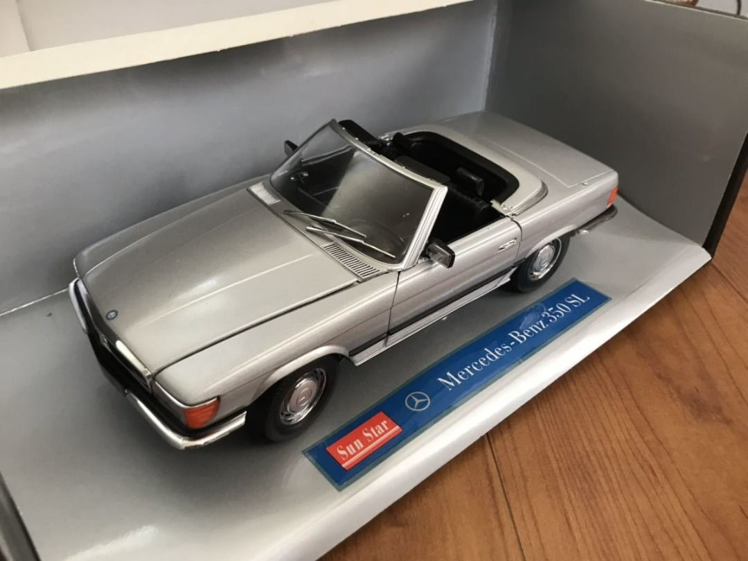1/18 Sunstar賓士350SL, 興趣及遊戲, 玩具& 遊戲類- Carousell
