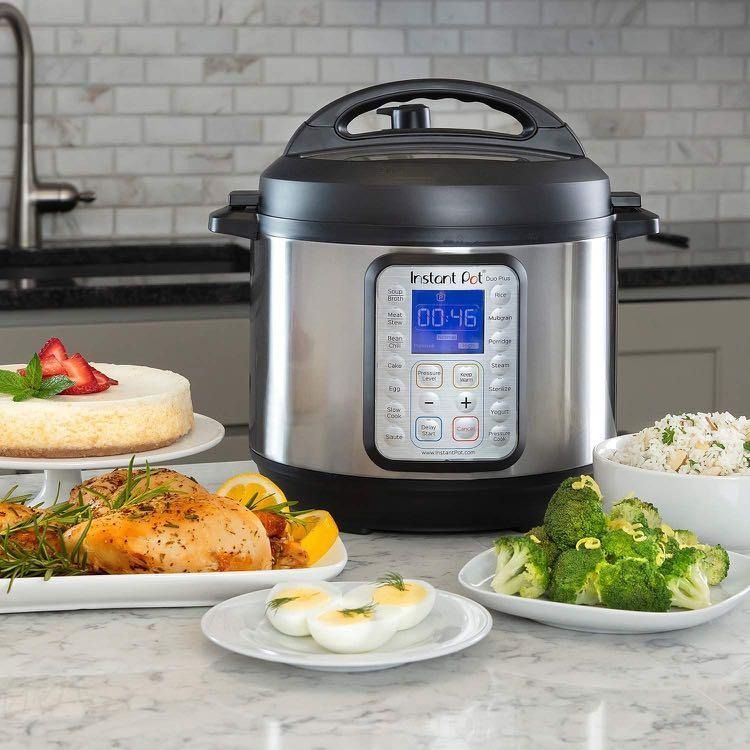 Instant Pot Duo 7-in-1 Electric Pressure Cooker, Slow Cooker, Rice Cooker,  Steamer, Saute, Yogurt Maker, and Warmer, 6 Quart, White, 14 One-Touch  Programs 