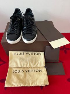 LOUIS VUITTON Grained Calfskin Embossed Monogram Mens Beverly Hills Sneakers  7 White 1025496