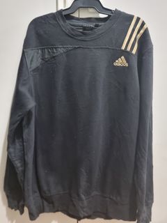 (Category: ) located in . Submitted by montonapparel (Listing ID 1258673589, Image 1). Description: .