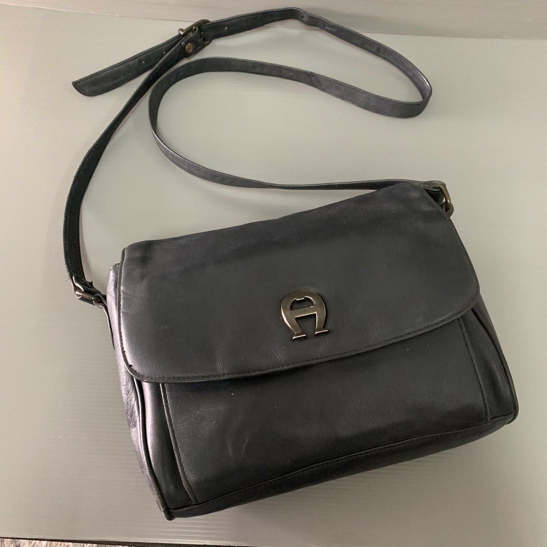 Authentic Aigner Leather slingbag