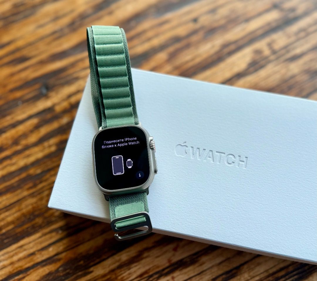Apple Watch Ultra 2, 49mm Titanium Case with Olive Alpine Loop - Medium,  Cellular