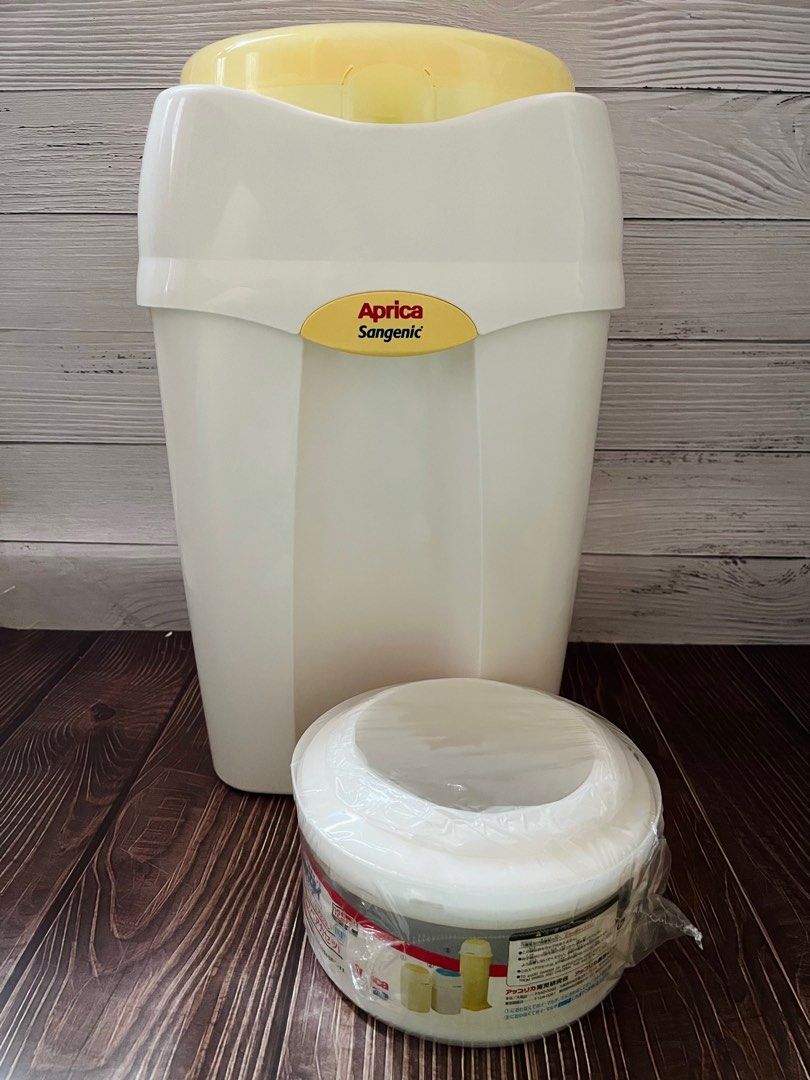 Aprica Sangenic Nappy Bin, Babies & Kids, Bathing & Changing, Diapers