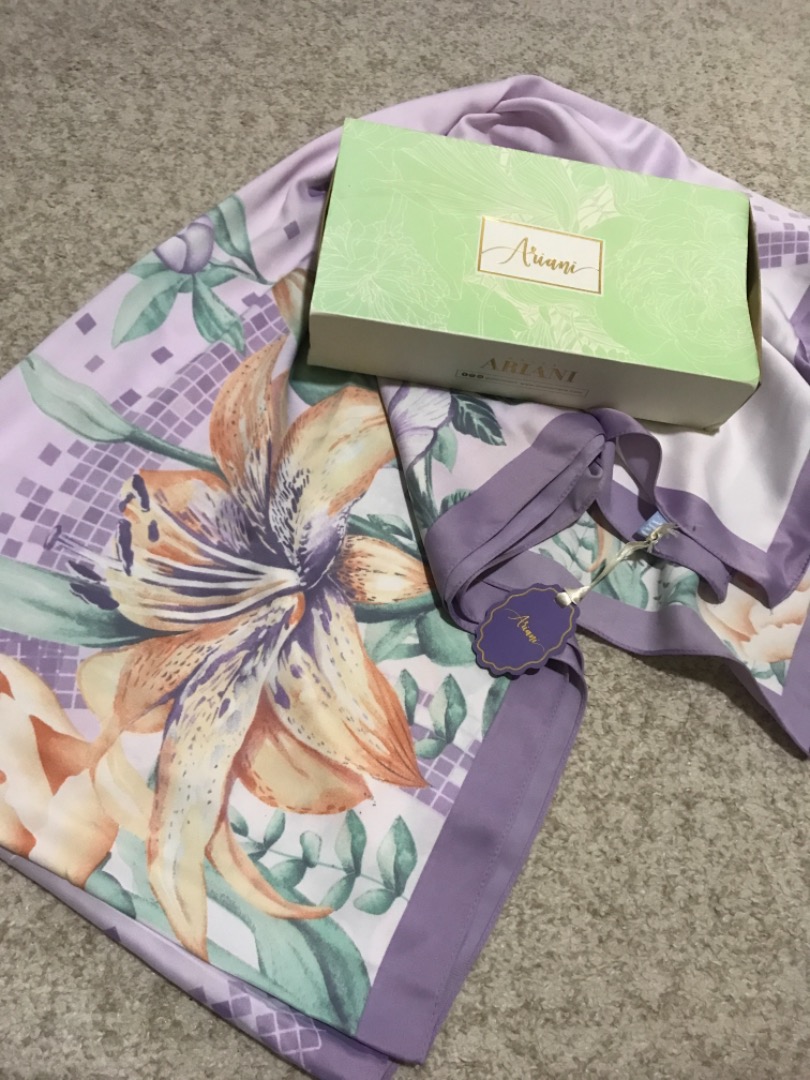 ariani shawl price