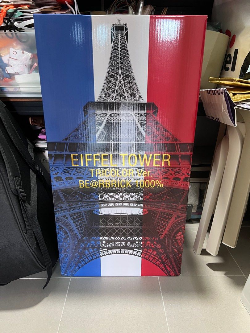 Bearbrick Eiffel tower tricolor 1000%
