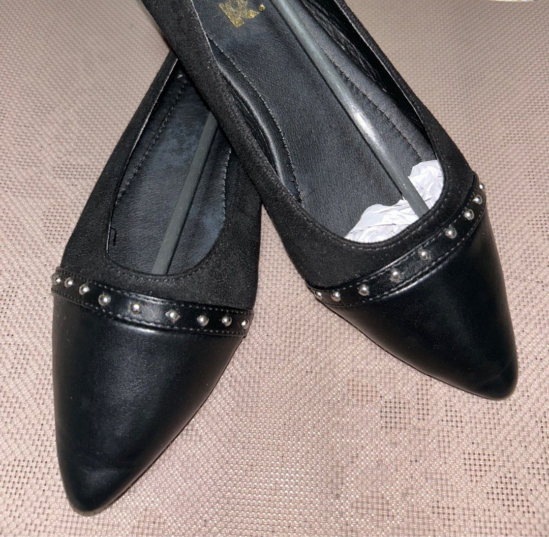 Agl sales black flats