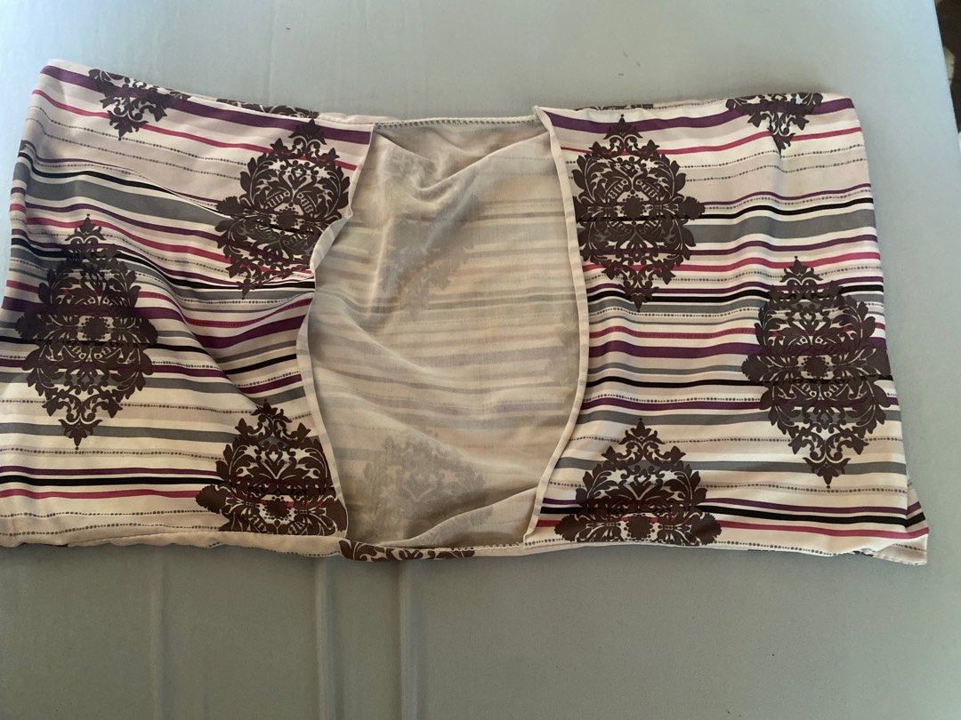 Book sleeve (Category: Laptop Bags & Sleeves) located in Cabatuan. Submitted by thriftworm (Listing ID 1258607261, Image 1). Description: Free when you buy any book listed on my profile.