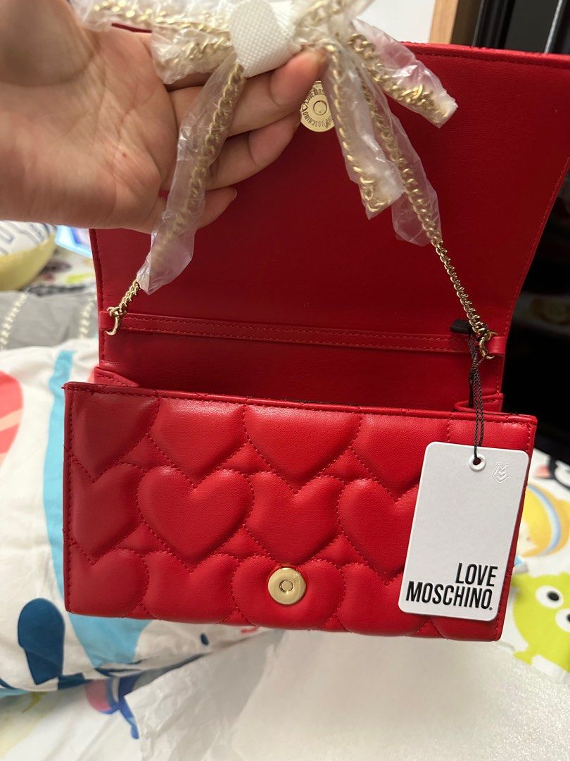 Red quilted sales moschino bag