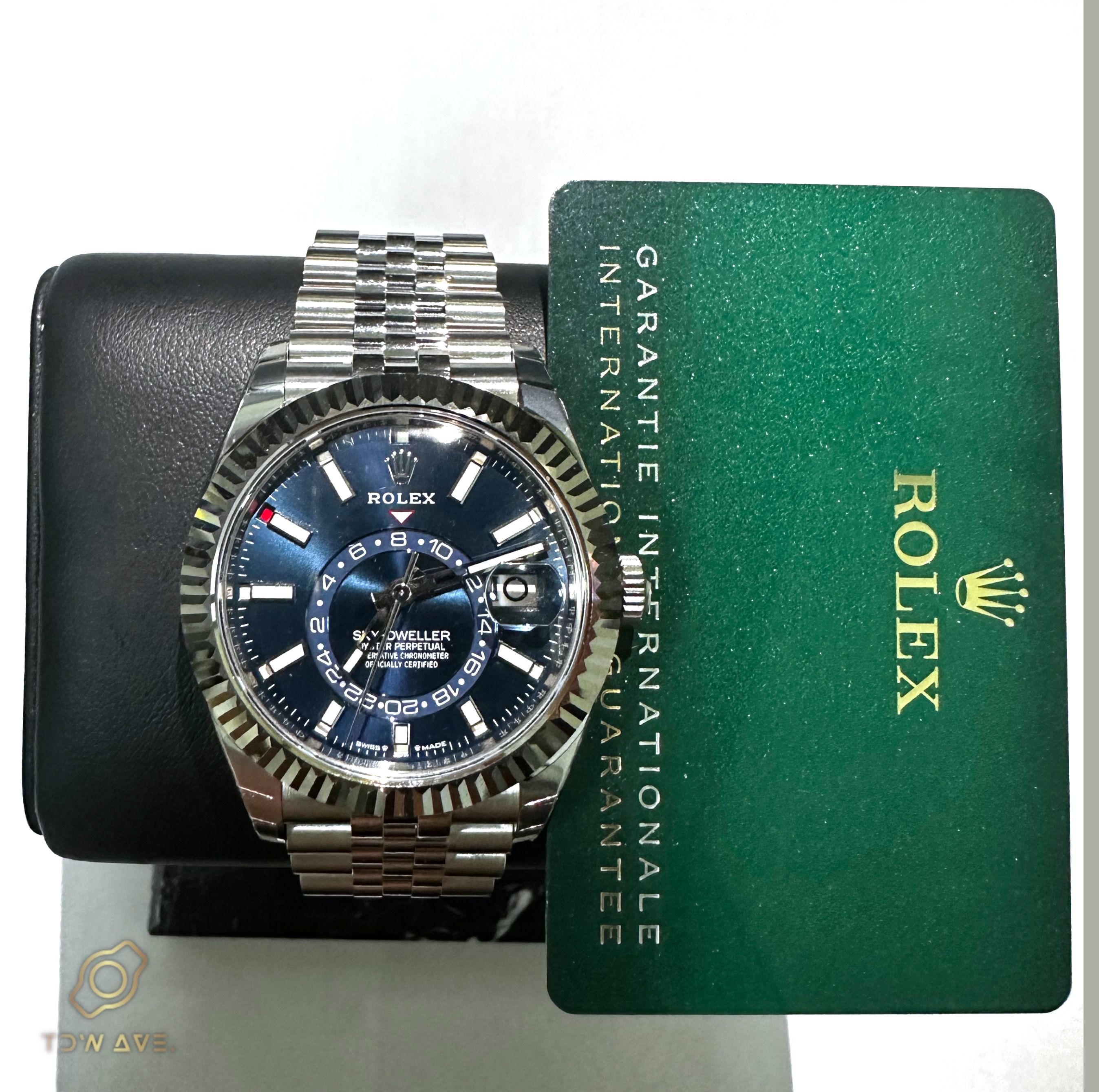 New sky dweller outlet
