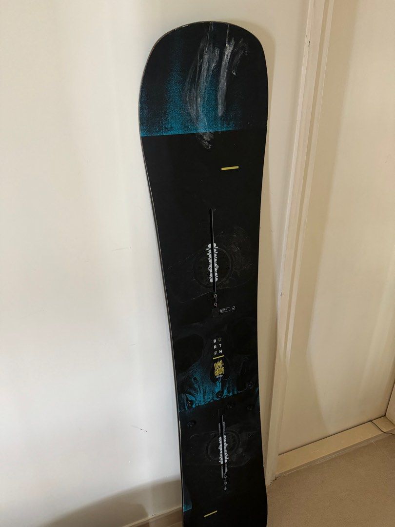 Burton Instigator 155 Snowboard w/ bag, 運動產品, 其他運動配件