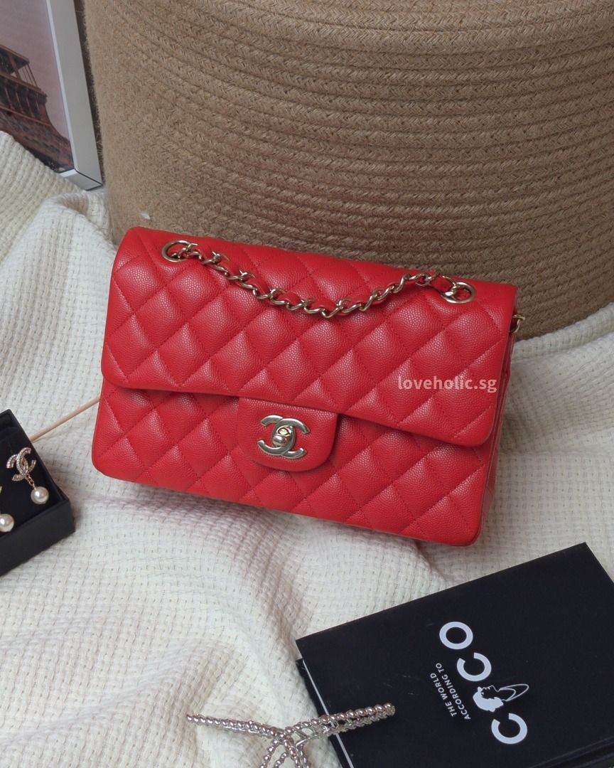 Red small outlet chanel bag