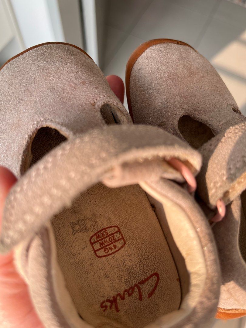 Clarks slippers baby deals