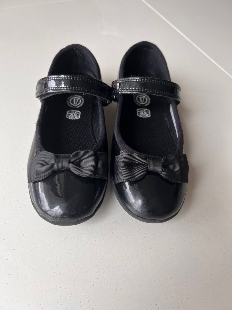 Clark s girls black school shoes size UK 13F