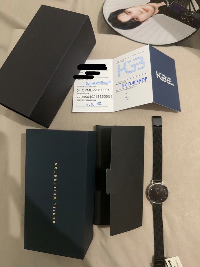 DANIEL WELLINGTON Fesyen Wanita Jam Tangan di Carousell