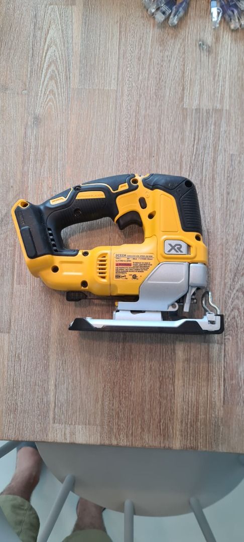 20V Max* Powerconnect Cordless Jig Saw (Tool Only)