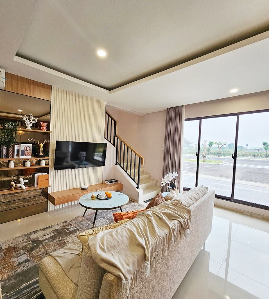 dijual_rumah_baru_2_lantai_di__1696580285_ca1a496c_progressive