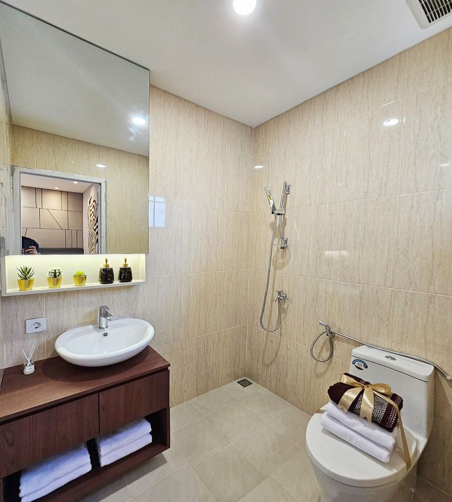 dijual_rumah_baru_2_lantai_di__1696580285_fdef1a22_progressive