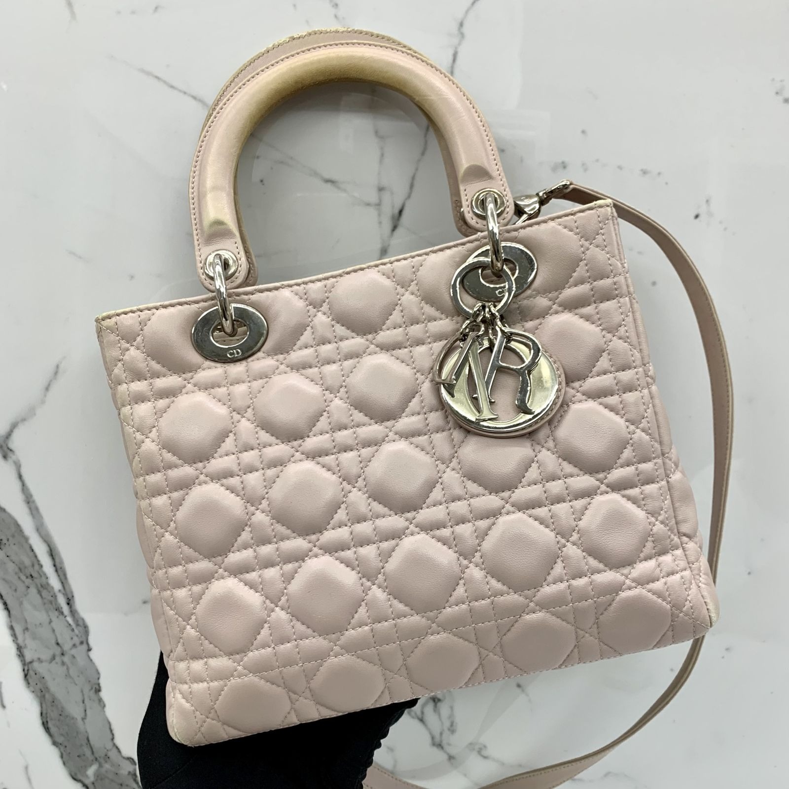 Authentic Brand New Lady Dior in Powder Pink GHW Medium Size, Women's  Fashion, Bags & Wallets, Cross-body Bags on Carousell
