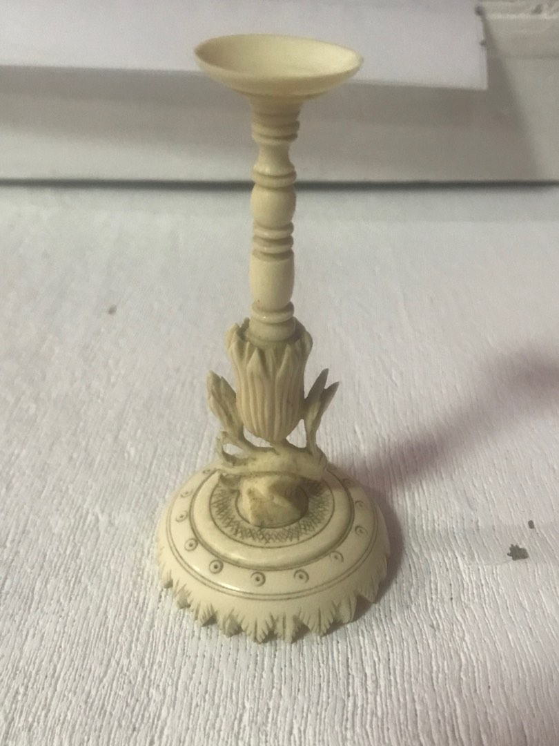 Display Ivo Stand, Hobbies & Toys, Stationary & Craft, Art & Prints on