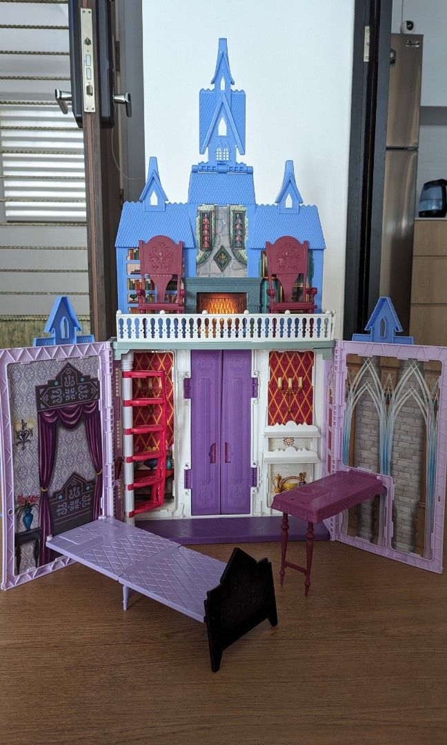 Elsa Frozen Doll house