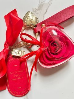 Everlasting Flower Keychain (Real Preserved Roses and Dried Rose)