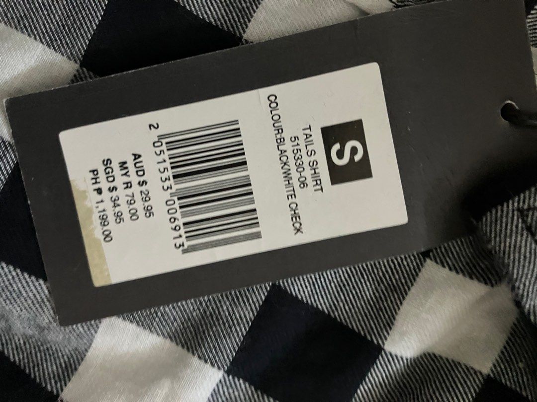 Factorie long sleeves polo (Category: Longsleeves) located in Quezon City. Submitted by attemptingtodeclutter (Listing ID 1258578374, Image 3). Description: .