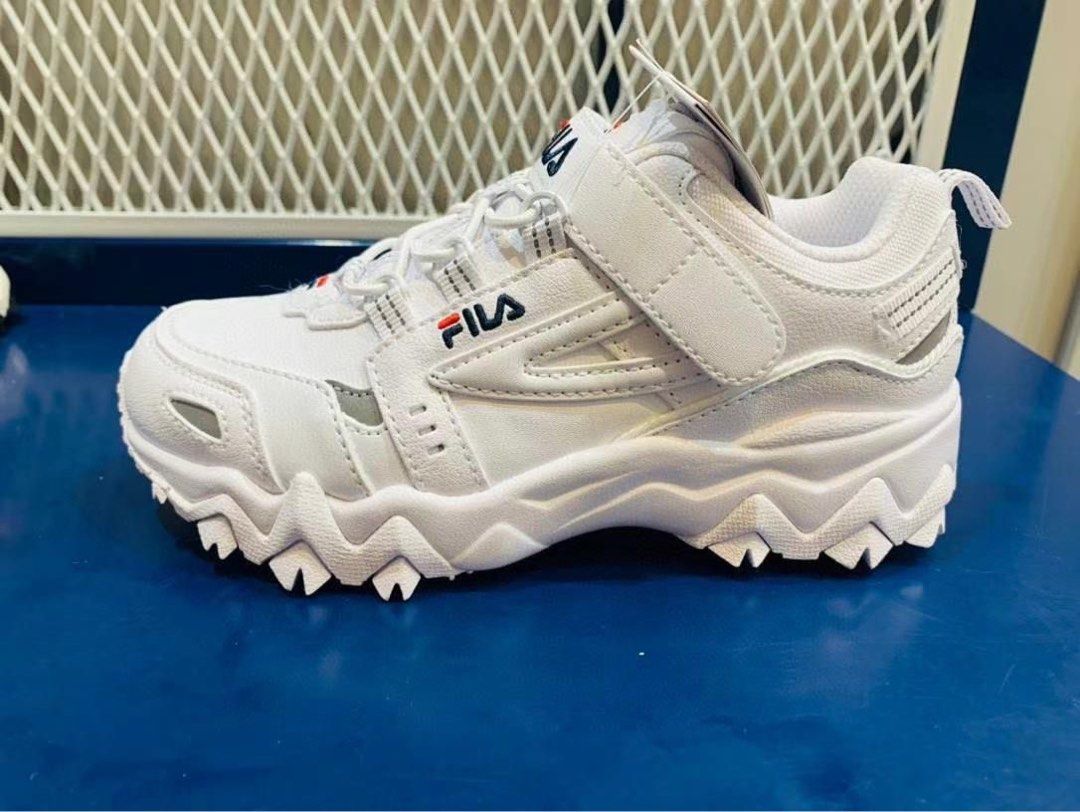 Fila kids老爹鞋, 兒童＆孕婦用品, 嬰兒及小童流行時尚- Carousell