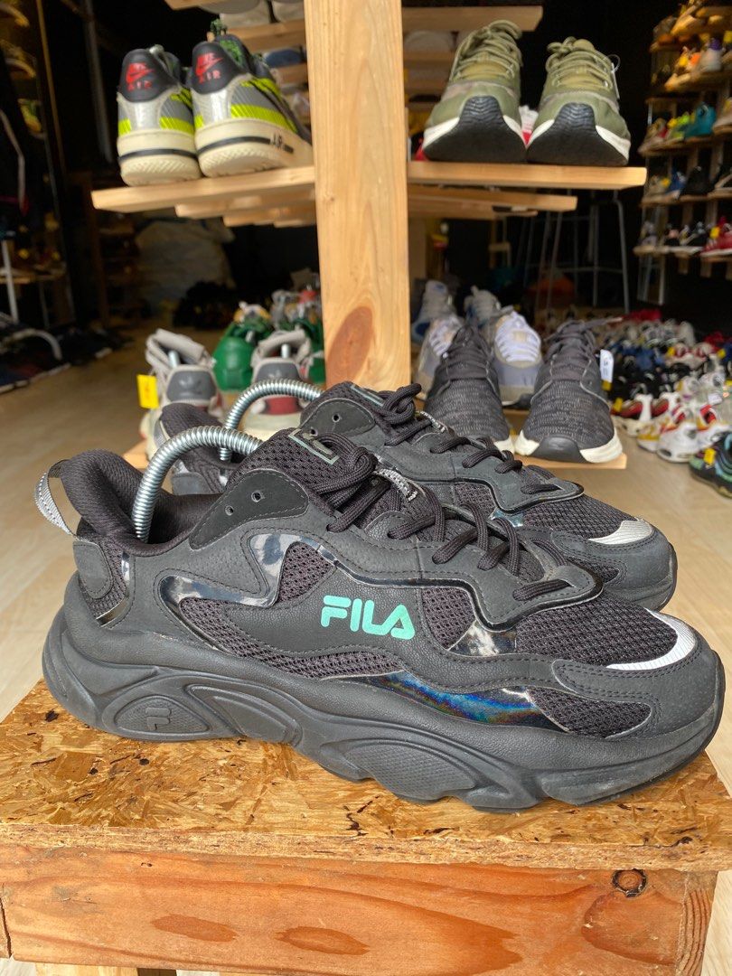 Fila triple black Men s Fashion Footwear Sneakers on Carousell