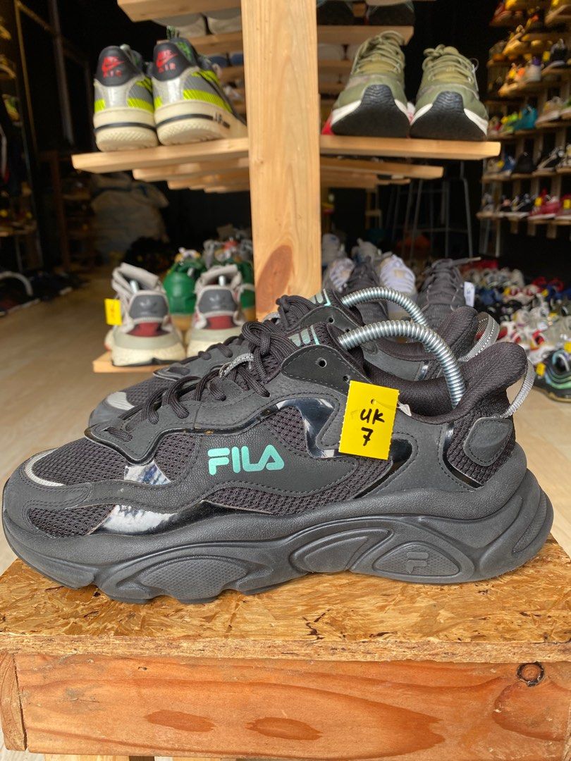 Fila triple black Men s Fashion Footwear Sneakers on Carousell