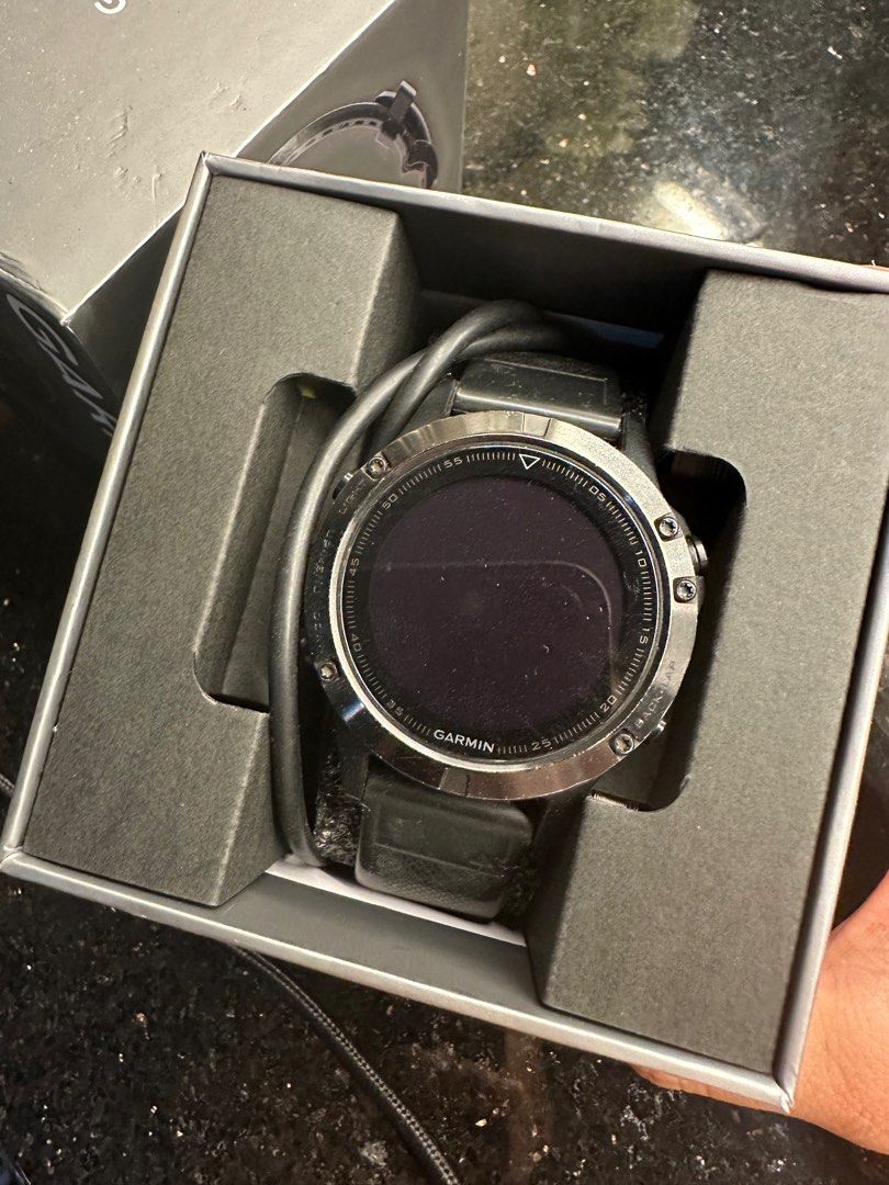 Garmin Fenix 5 sapphire black color Men s Fashion Watches