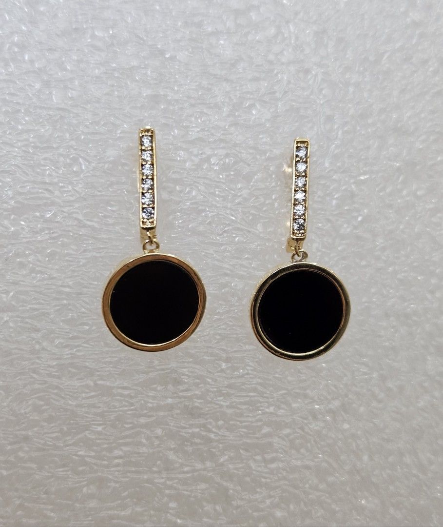 Gold and black dangle earrings sale