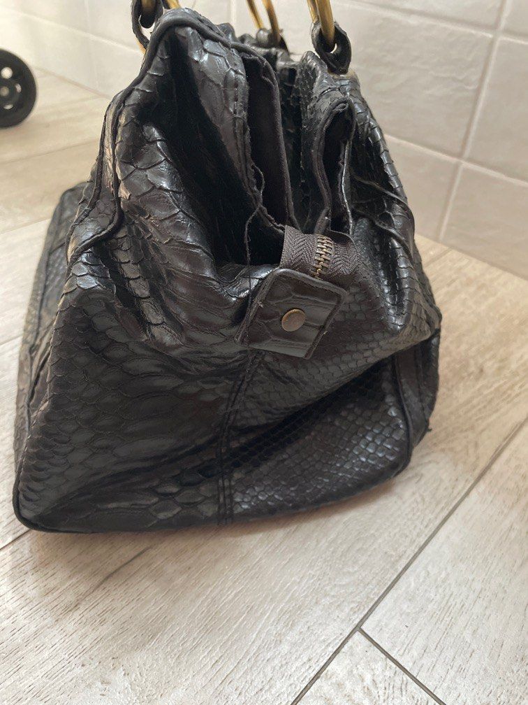 Warehouse hotsell leather bag