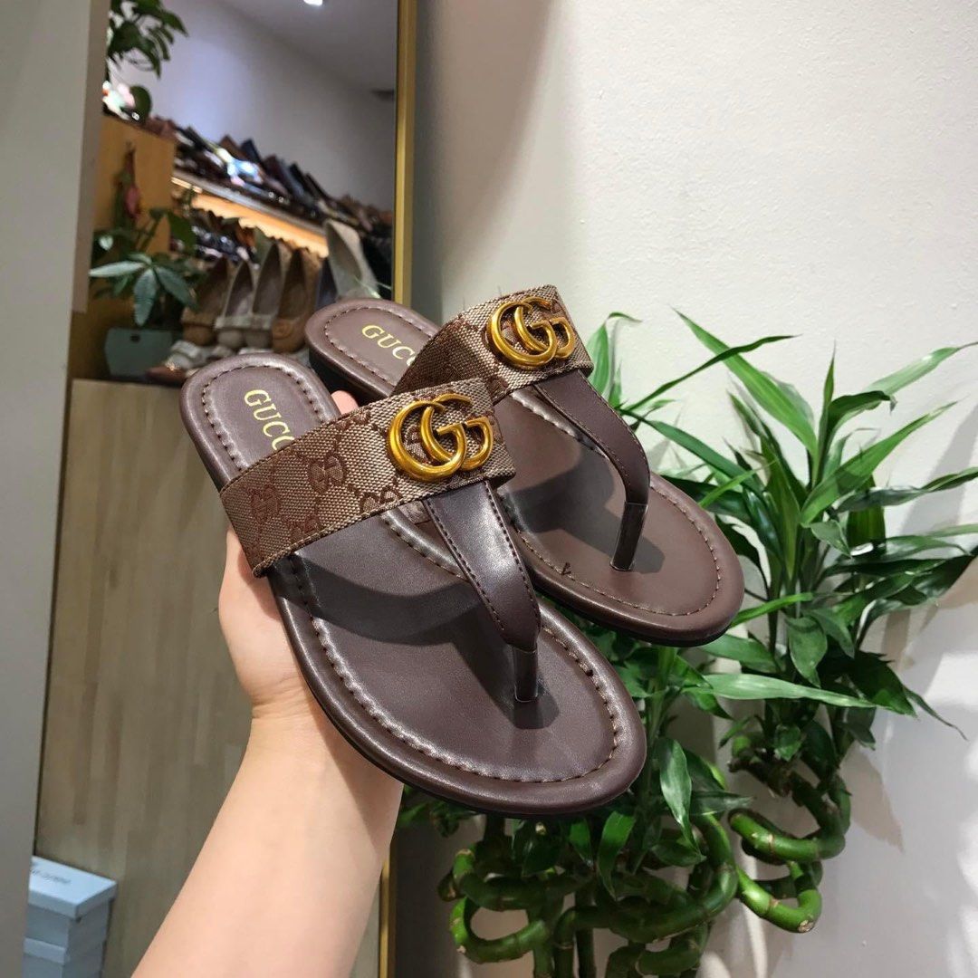 Gucci flat sandals on sale sale