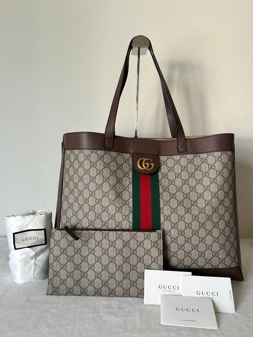 Gucci large gg supreme canvas tote top