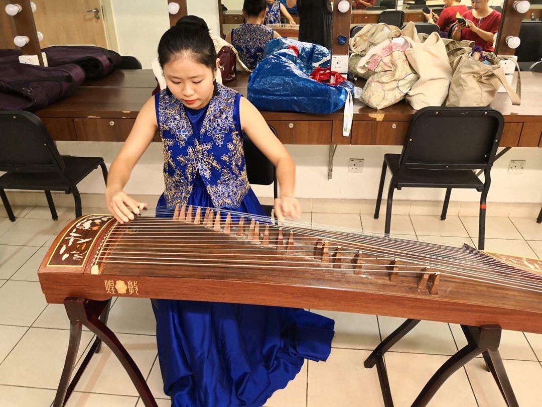 Guzheng teacher, Learning & Enrichment, Music & Arts Classes on Carousell