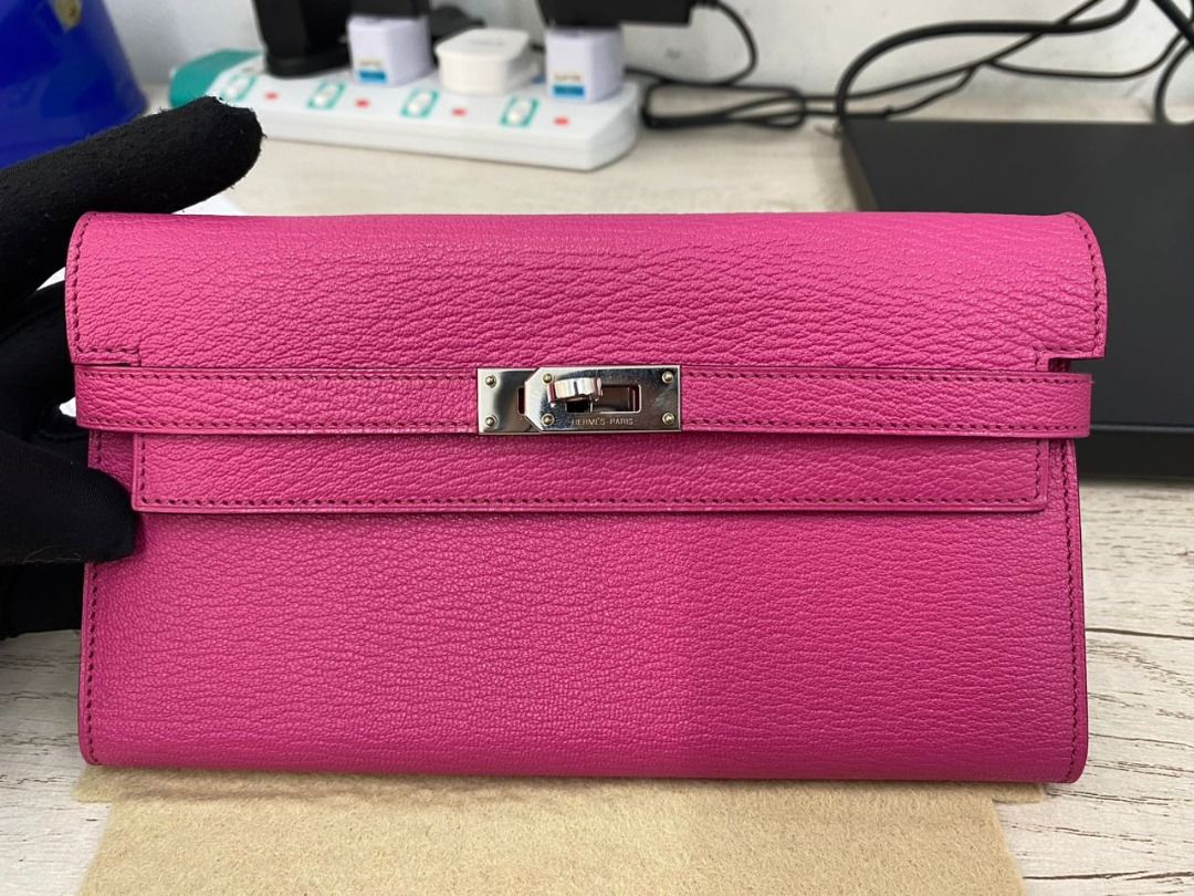 Hermès Kelly Long Wallet Clutch Fuchsia Bag