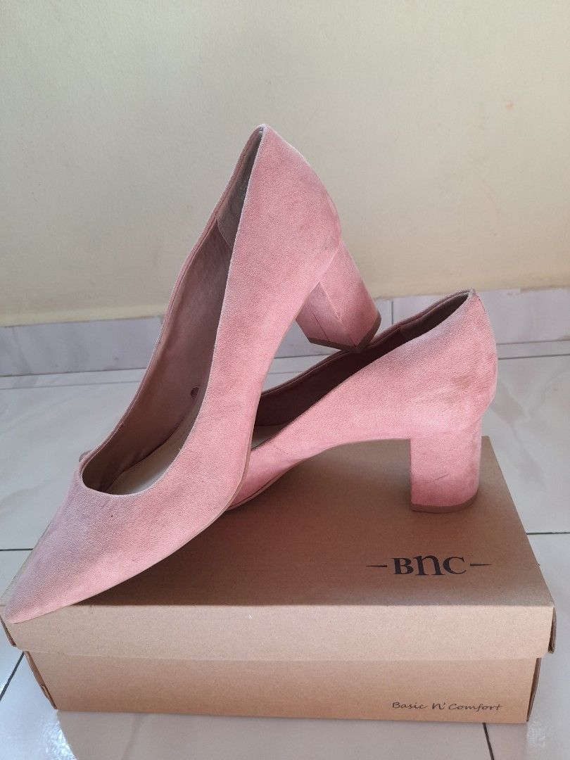 H M Mid Chunky Heels Suede Women s Fashion Footwear Heels on