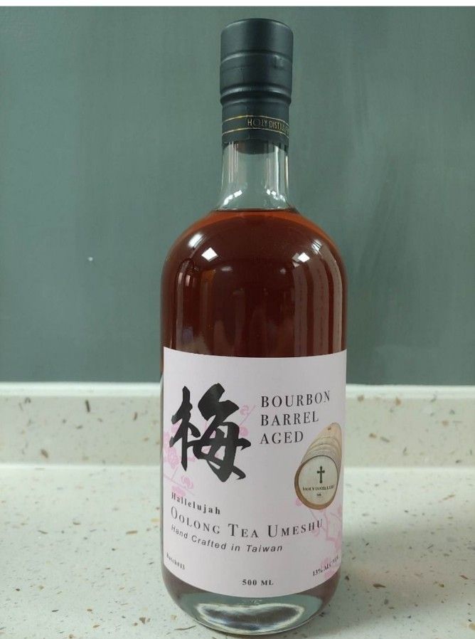 Holy Distillery Oolong tea Umeshu, 嘢食 & 嘢飲, 酒精飲料 Carousell