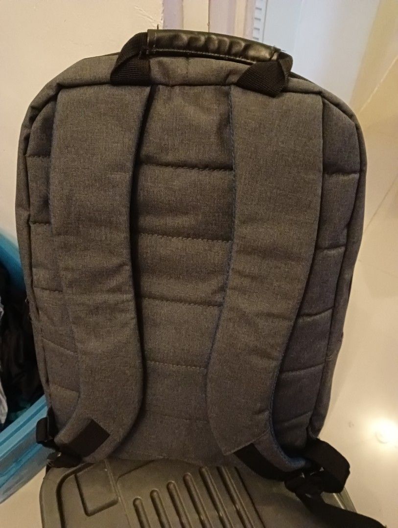HP laptop backpack (Category: Backpacks) located in Quezon City. Submitted by lacesandsparkles (Listing ID 1258612419, Image 3). Description: hp laptop backpack bagong bago never used nakatago lang no issue like brand new fix and last price 650.