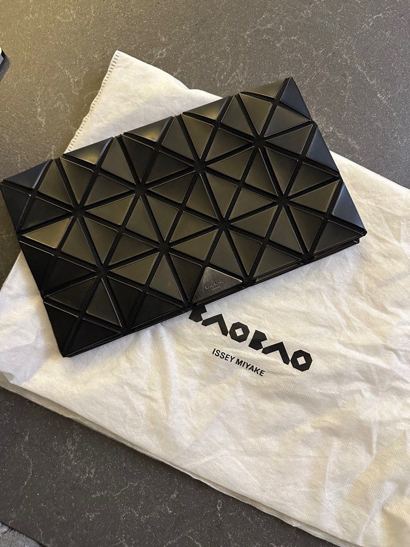 Issey best sale miyake clutch