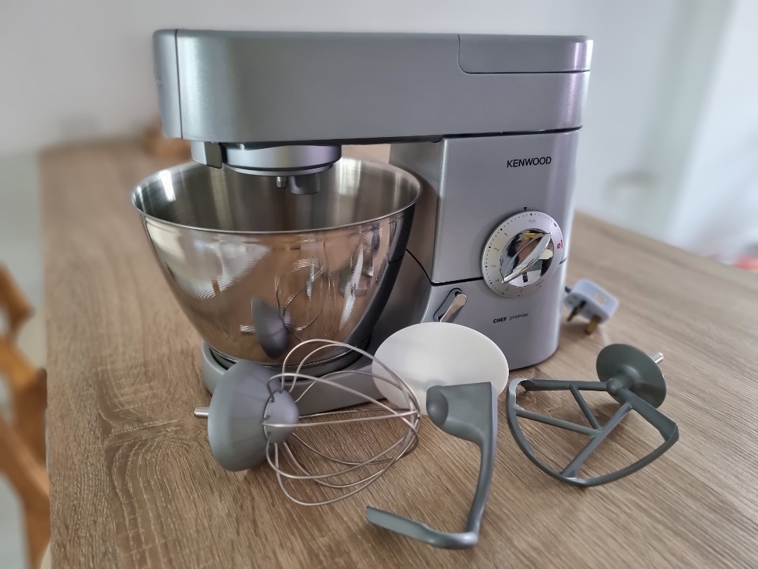 Kenwood KMC570 Chef Premier Stand TV & Appliances, Kitchen Appliances, Hand Stand Mixers on Carousell