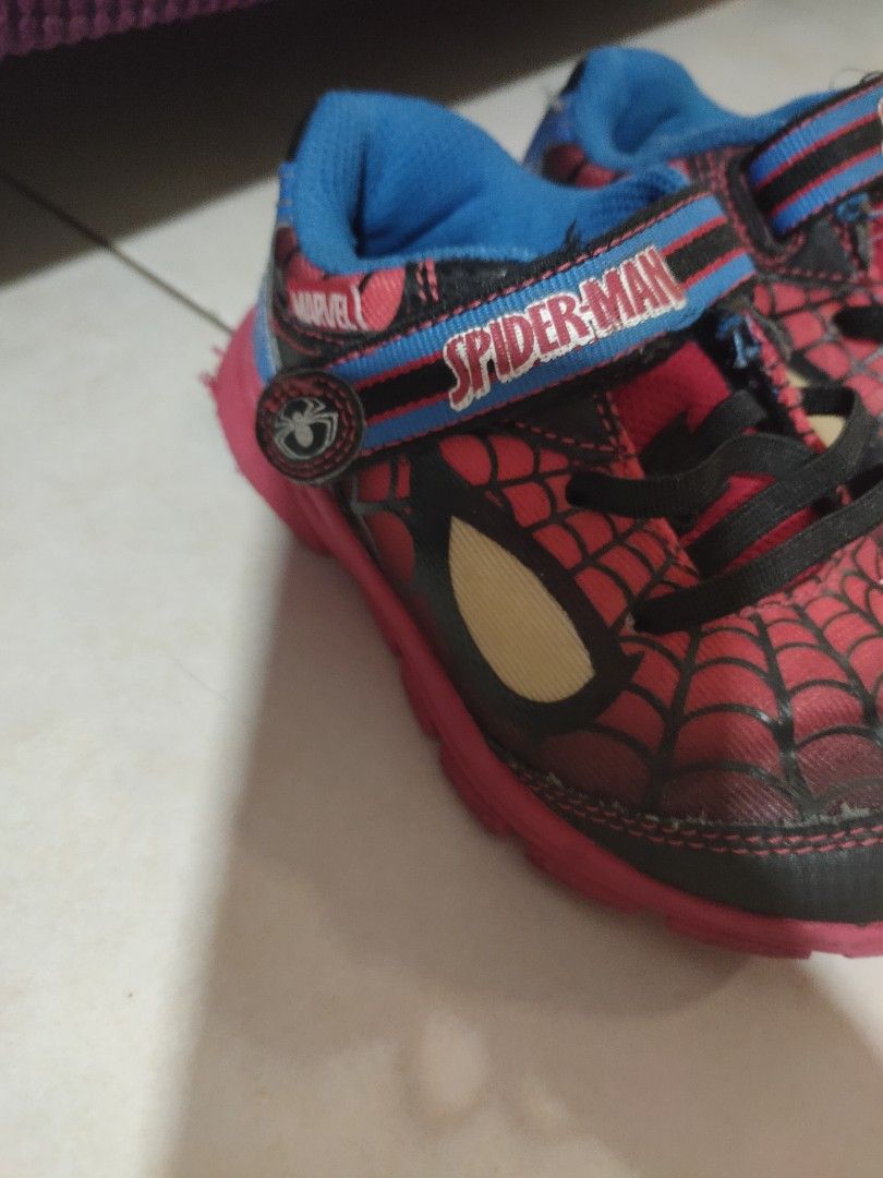 Stride rite discount character shoes