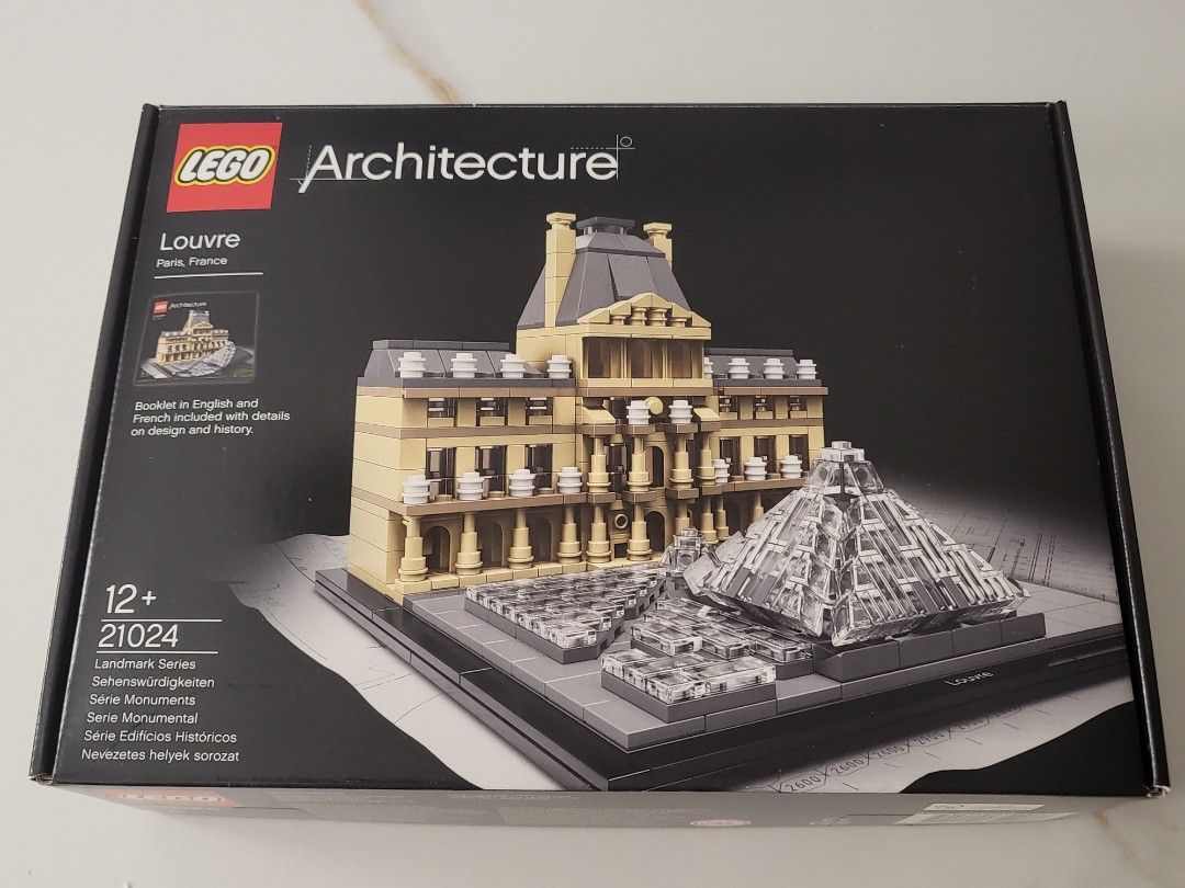 Louvre best sale lego set